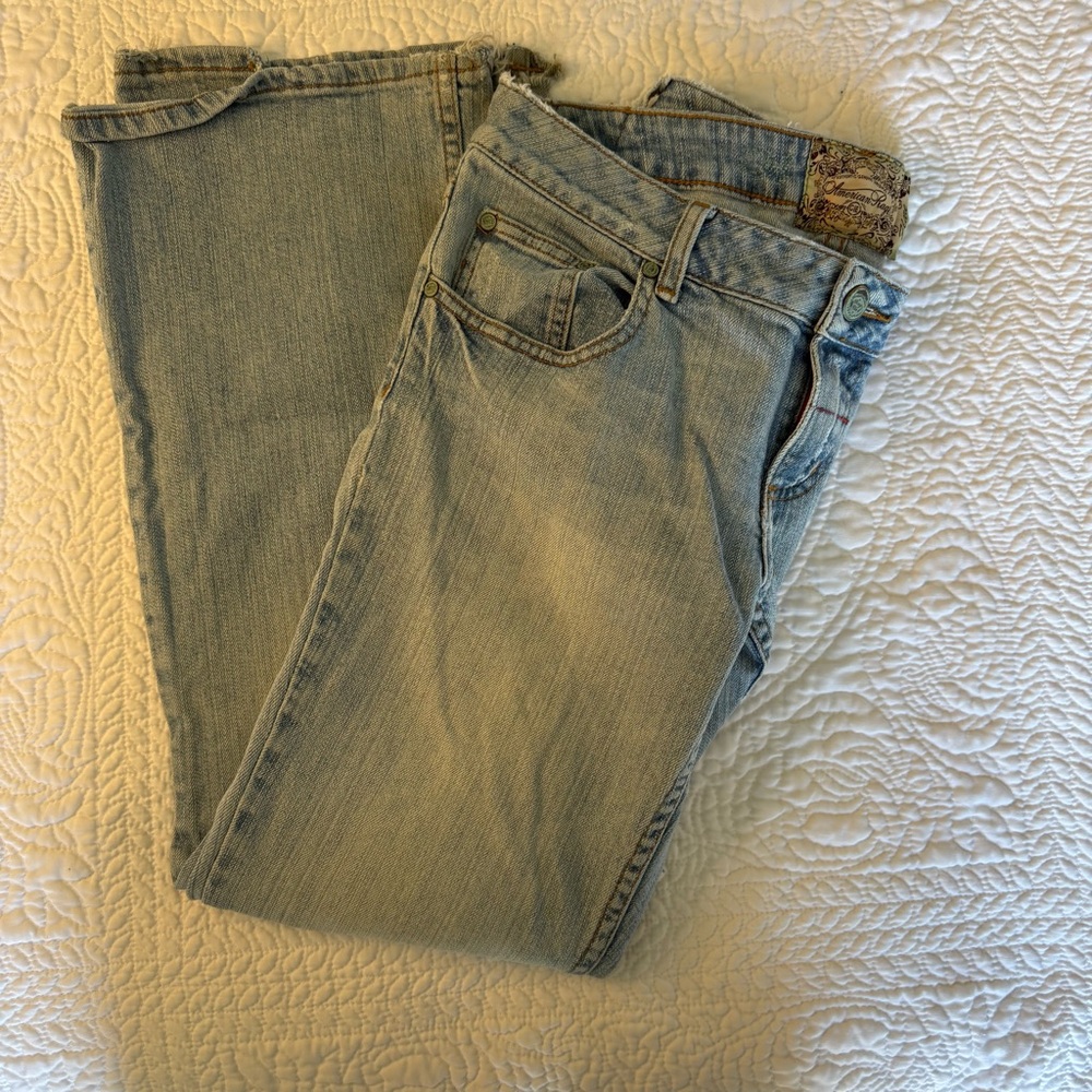 Vintage low waisted light wash jeans